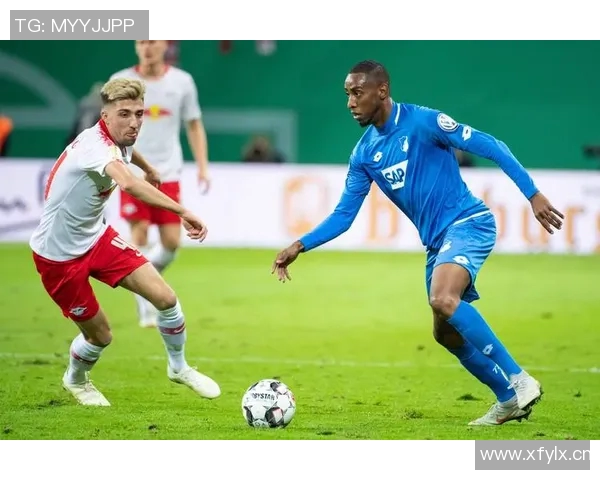 马斯特里与瓦尔韦克的精彩对决揭示足球战术与团队合作的魅力